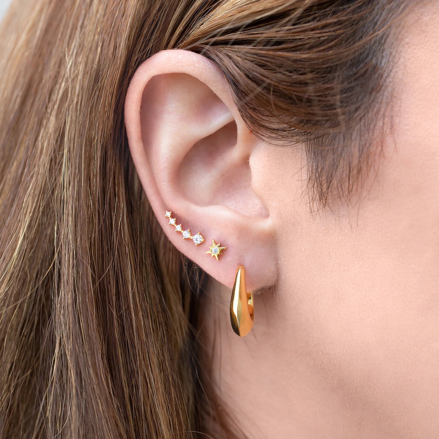 Estella Ear Crawler Flat Back Earring (Left/Sinistro)